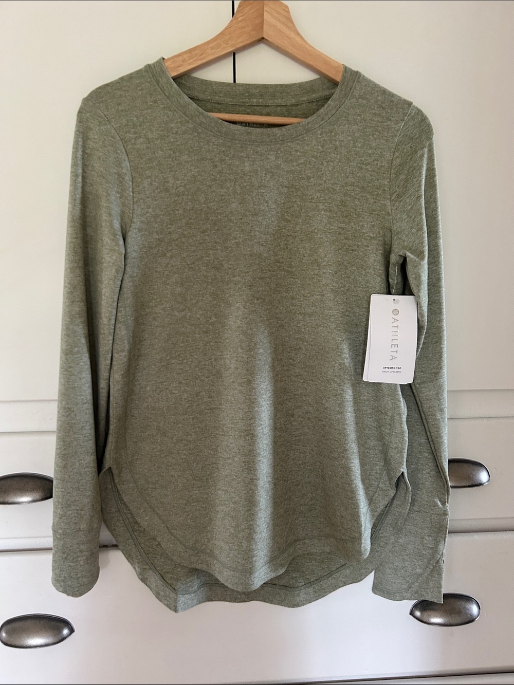 NWT Athleta Olive Green Long-Sleeve Crew Shirt